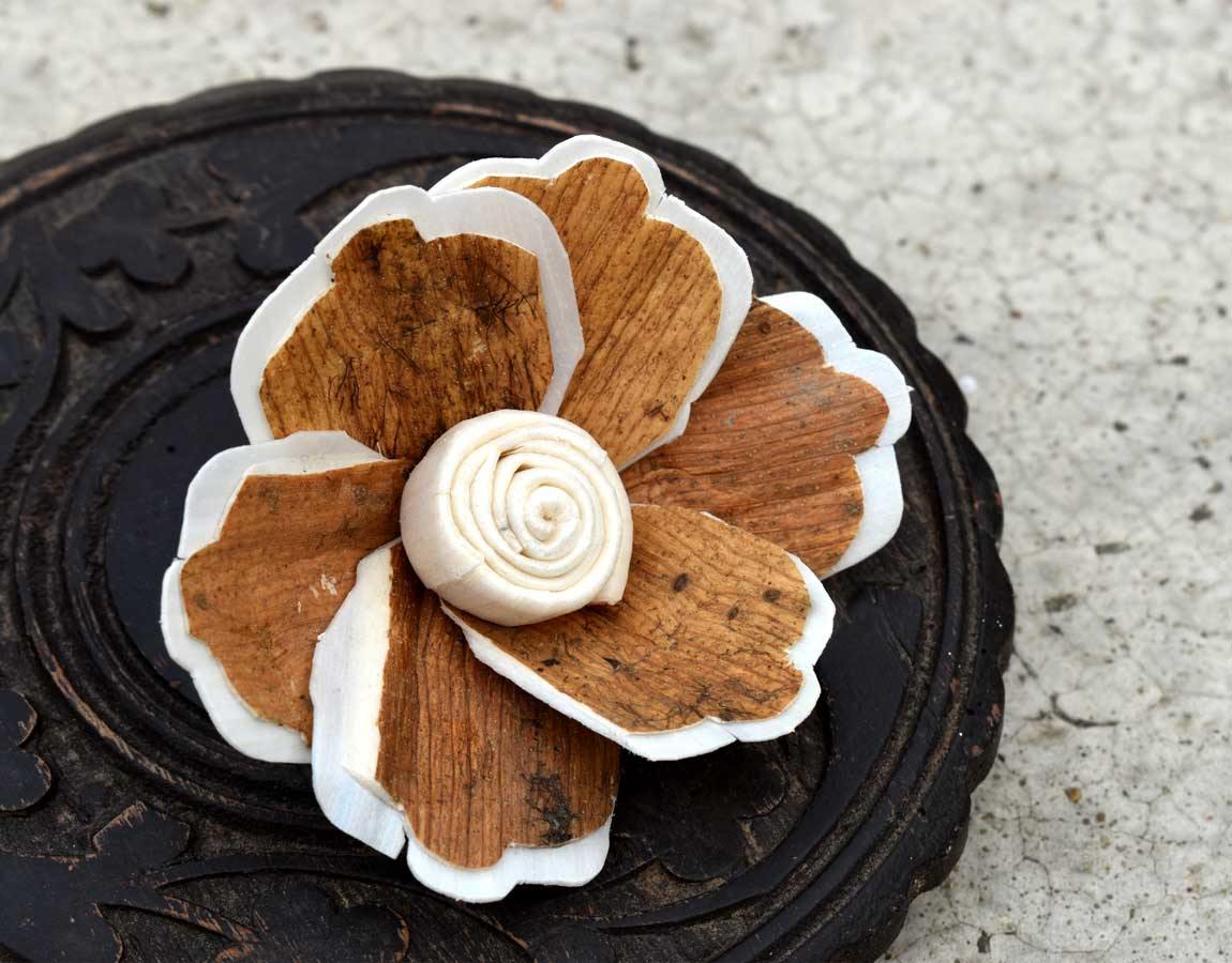 Customizable Ivory Wood Skin Flowers - Wedding Bouquet