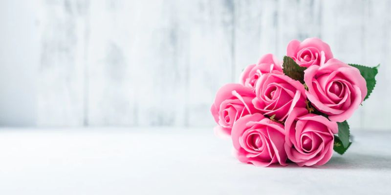 How to Create a Flower Arrangement out of Wood?