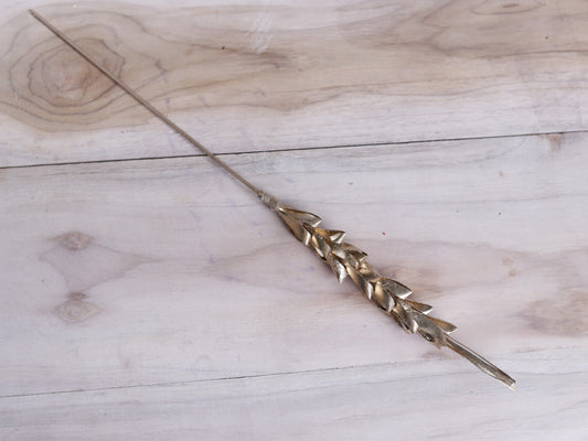 Handmade Natural Dried Palm Leaf Pineapple Stick for Decoration Joynagar Handicraft color_golden