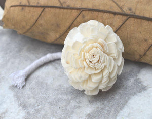 Cedar Reed Diffuser Sola Wood Flower with Rope - JOYNAGAR