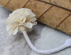 Cedar Reed Diffuser Sola Wood Flower with Rope - JOYNAGAR