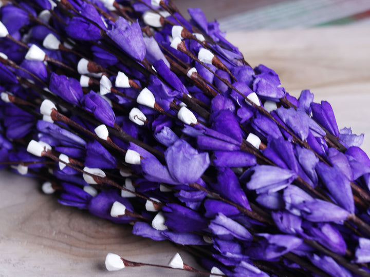 Manella Buds Flower Stick